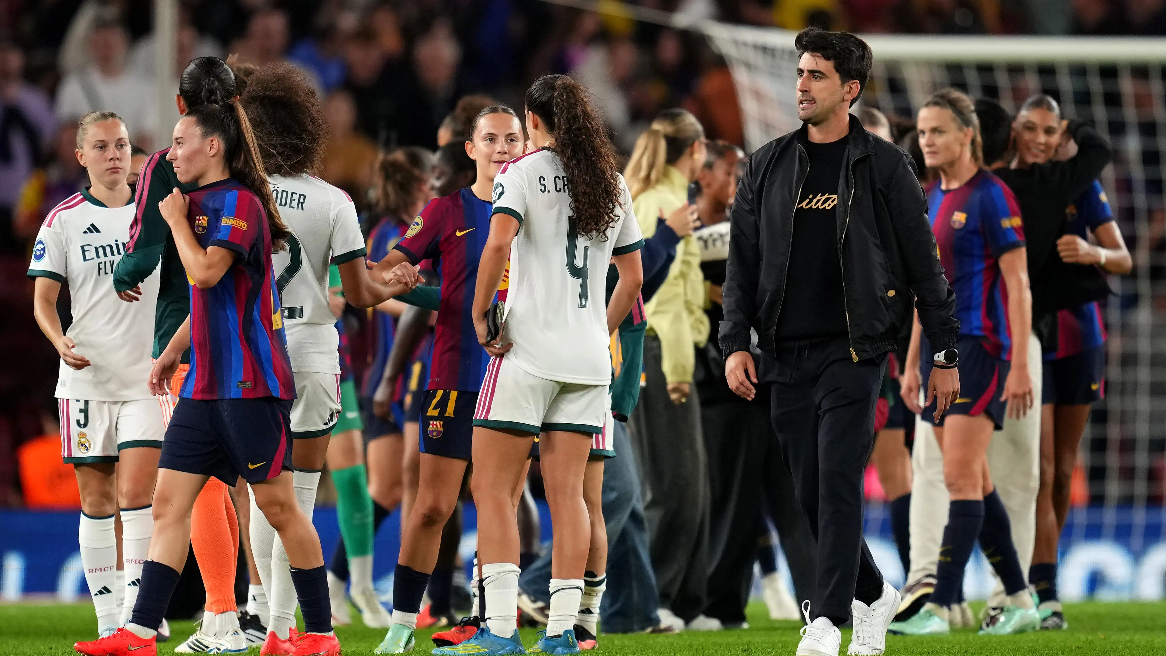 Setelah kekalahan telak 7 gol memalukan dari Barcelona, akankah Perez mengakhiri proyek Real Madrid putri?