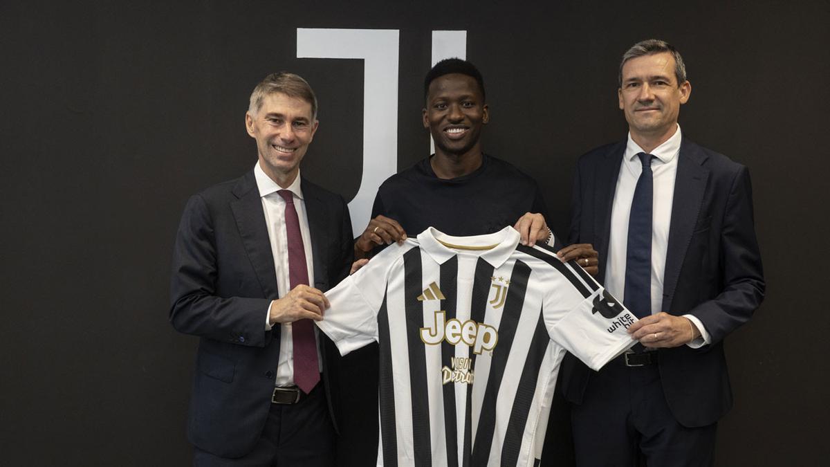Pape Matar Sarr Siap Jadi Andalan Baru di Juventus