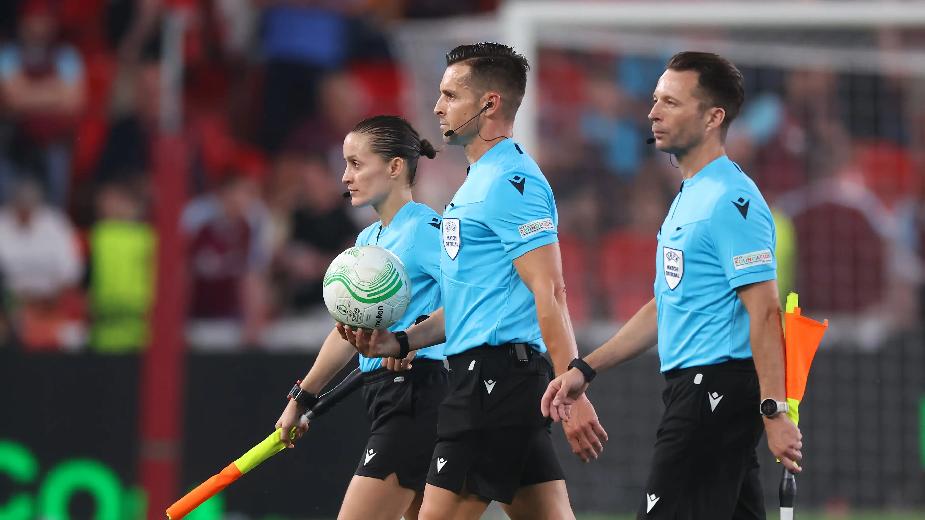 Gol-gol dianulir dan kekalahan: wasit laga Betis membangkitkan memori menyakitkan bagi Barcelona