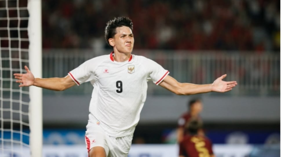 Top Skor AFF 2026 Memanas! Mitchell Baker Kini Dikejar Ketat Wing Naing Tun