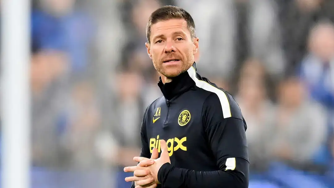 “Saya tidak mengenang masa lalu dengan amarah”: Xabi Alonso buka suara soal pemecatannya yang “terlalu dini” oleh Real Madrid dan ungkap alasan mantan pemain Liverpool itu memilih pindah ke Chelsea