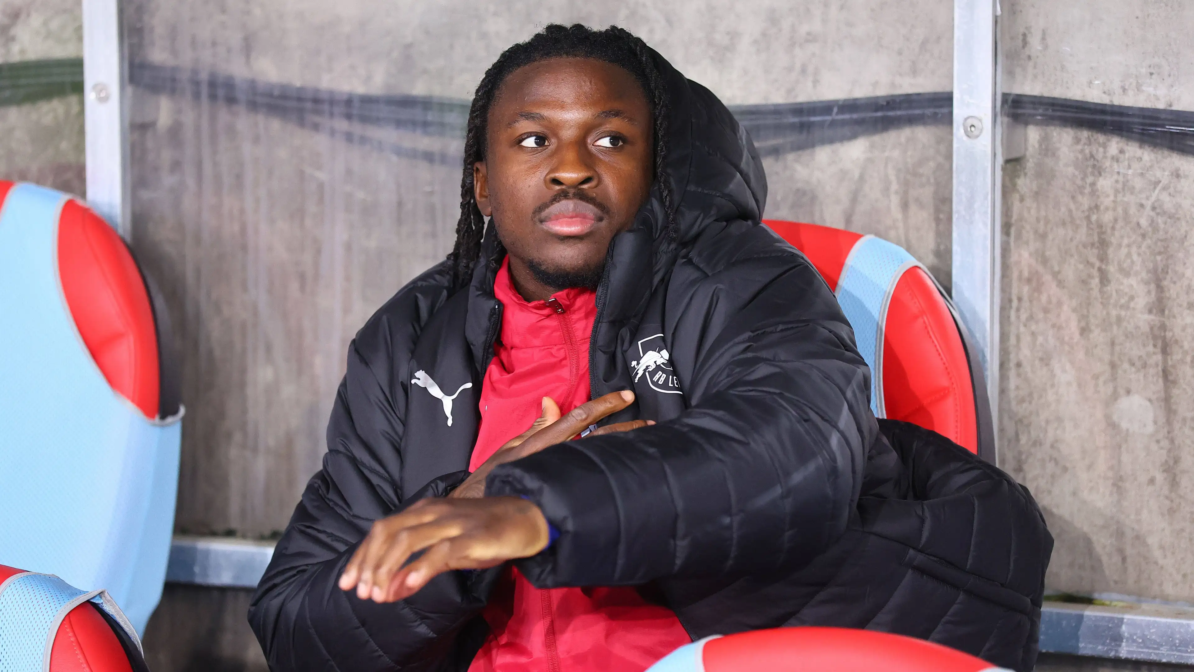 Johan Bakayoko disingkirkan ke tribune dan dipersilakan hengkang secepat mungkin