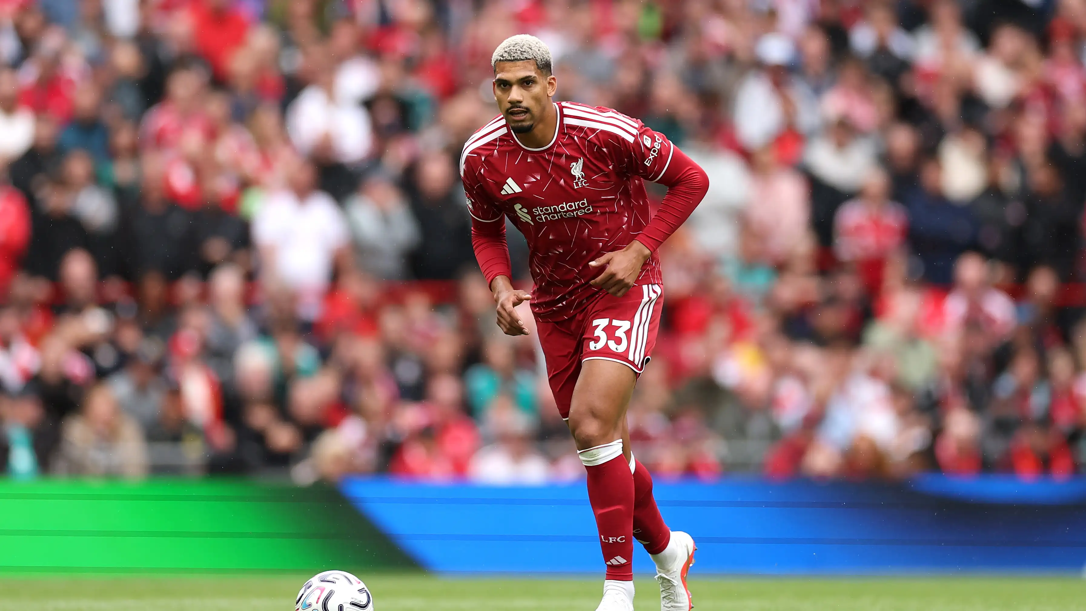 "Kejutan seketika": Araujo tentukan perbedaan antara LaLiga dan Premier League