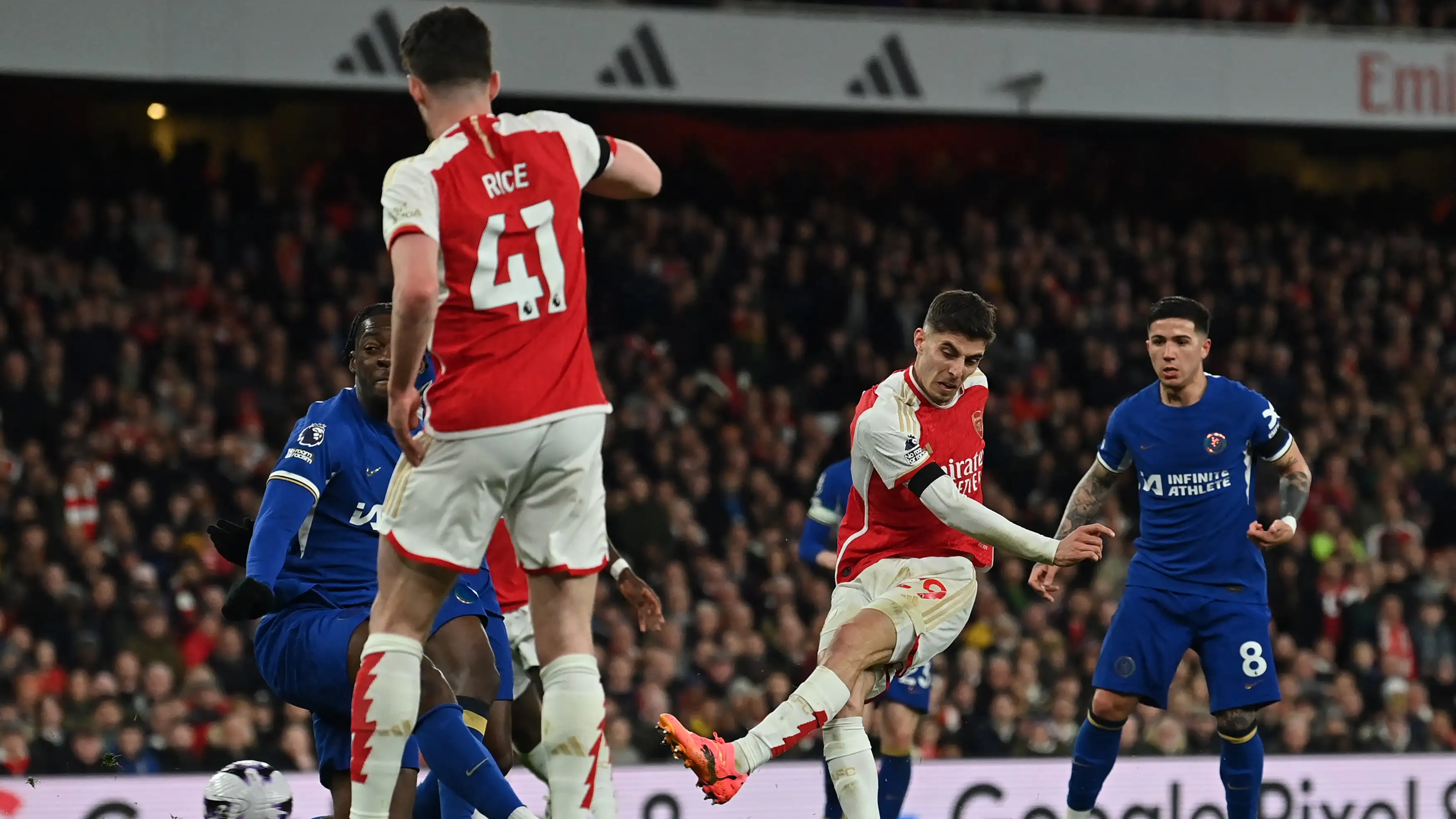 Kecerdasan buatan menjawab: Apa hasil yang diprediksi untuk derby London?