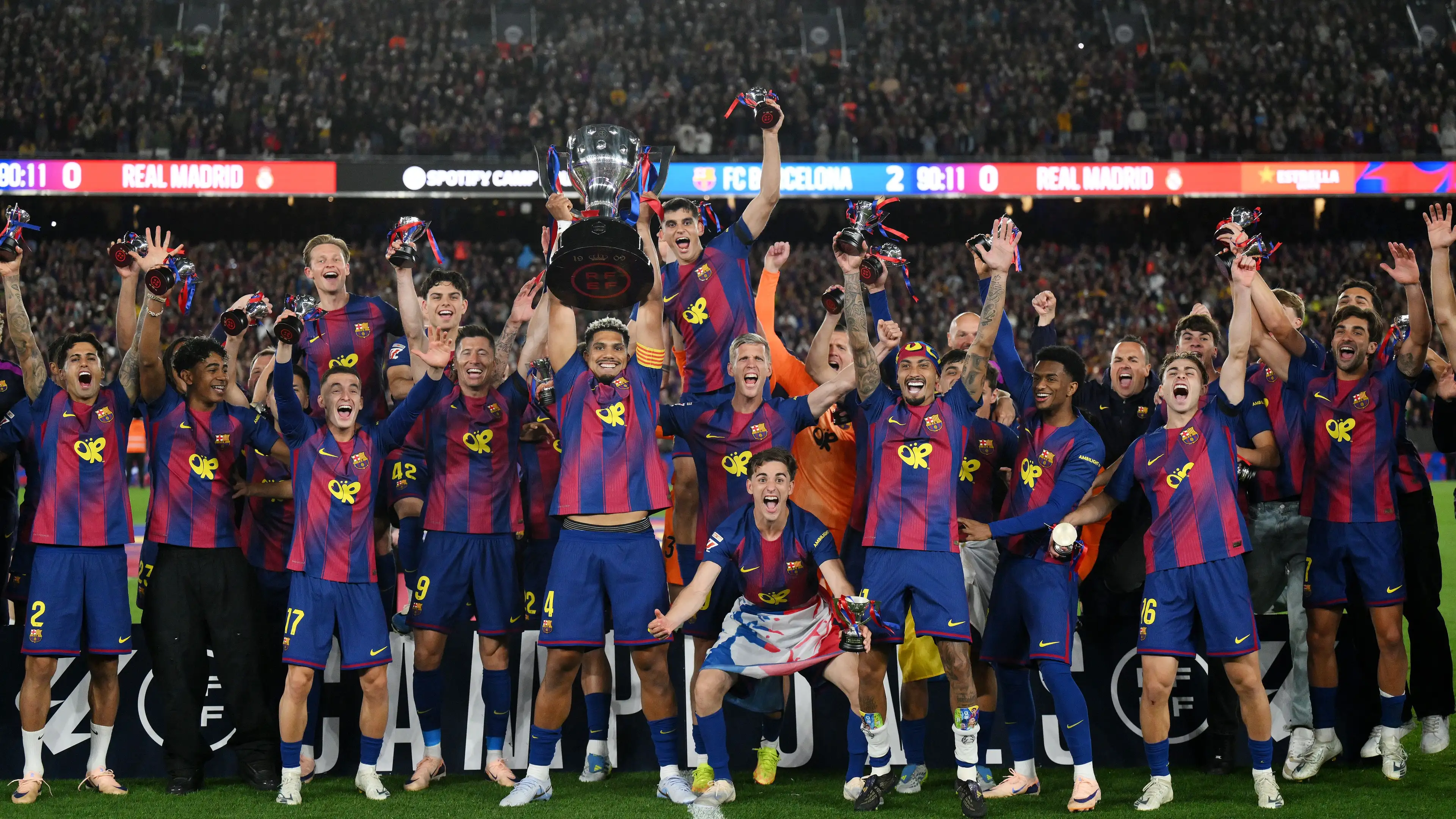 Perburuan menit-menit terakhir: Klub Eropa tekan Barcelona untuk rebut pemain mereka