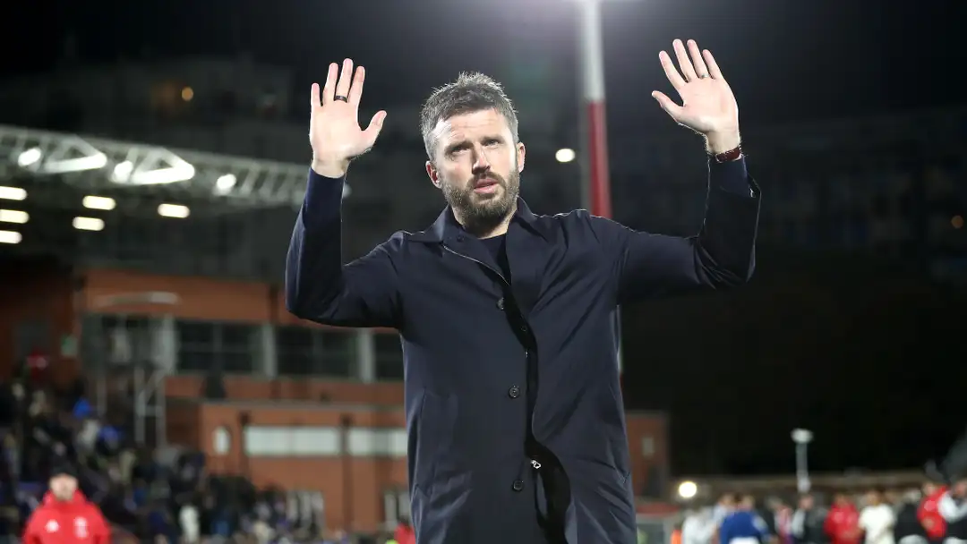 “Tak bisa diterima!” Michael Carrick murka, mengaku bertanggung jawab atas penampilan buruk Manchester United dan menyampaikan pesan kepada suporter yang ikut bertandang