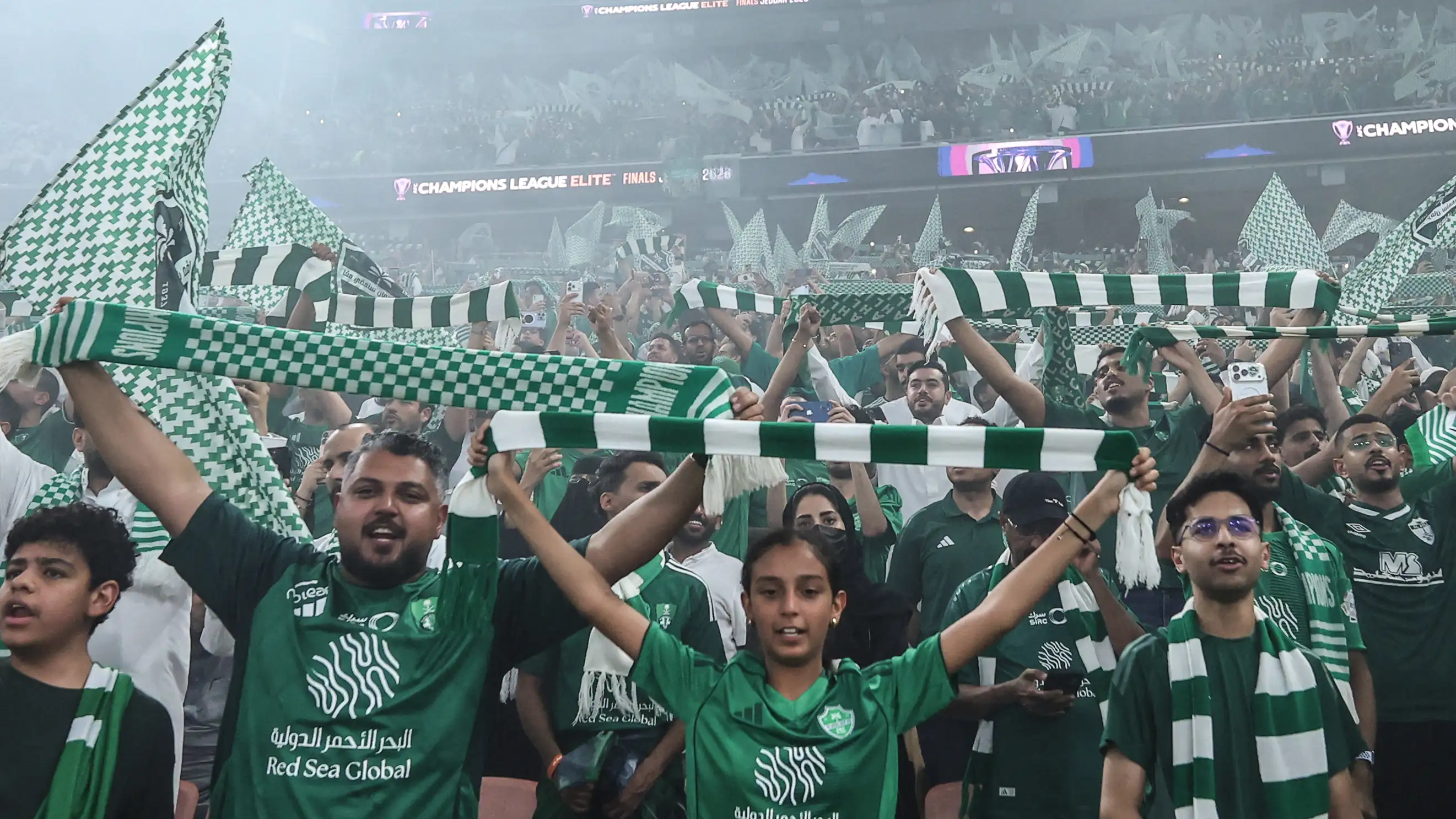 Konflik tersembunyi: Al Ahly mengancam Fabrizio Romano dan memaksanya menarik pernyataannya