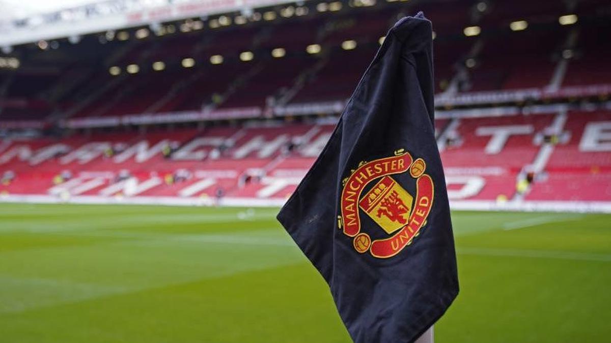 Lini Tengah Gemuk, Manchester United Lepas Gelandang ke WBA
