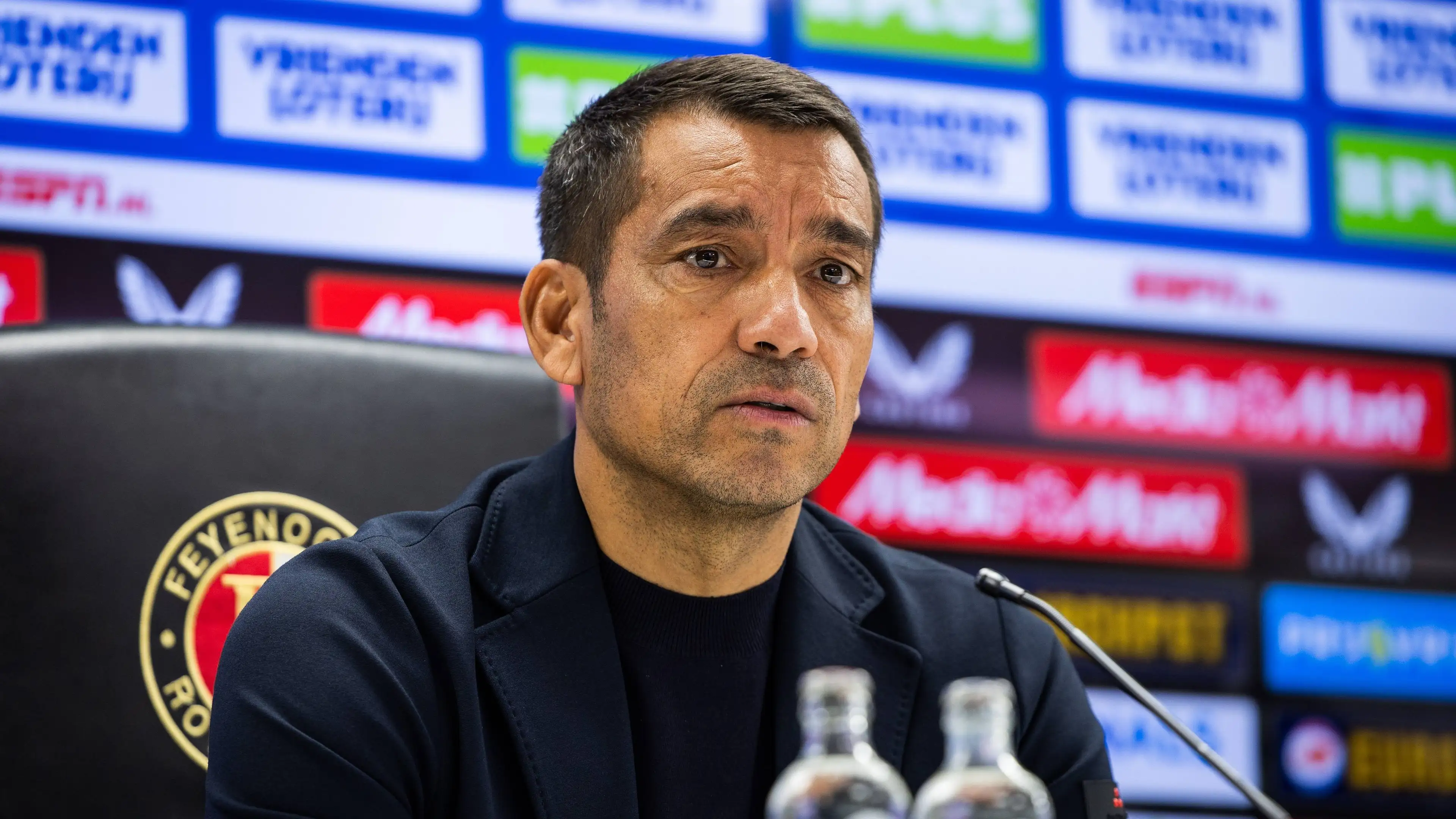 Giovanni van Bronckhorst benar-benar tidak ingin kehilangan pemain Feyenoord ini: "Kalau soal saya, dia tidak boleh pergi"