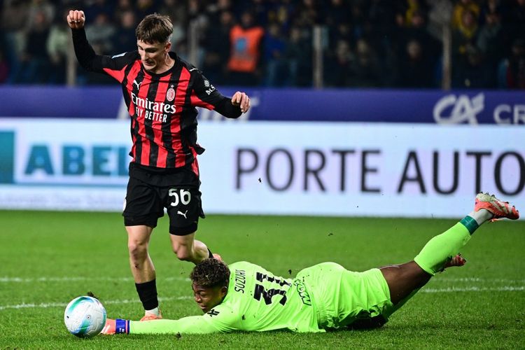 Juventus Dekati Zion Suzuki, Ada Janji Jadi Kiper Utama