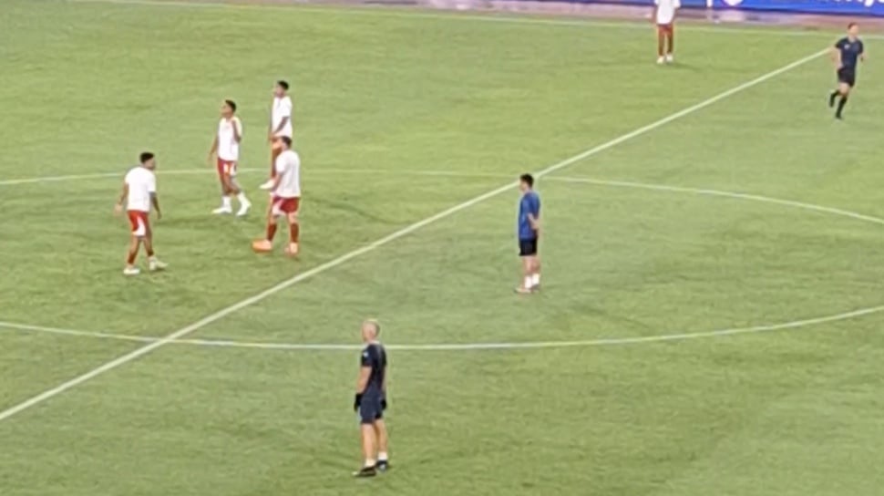 Curang! John Herdman Usir Pelatih Vietnam Intip Pemanasan Timnas Indonesia