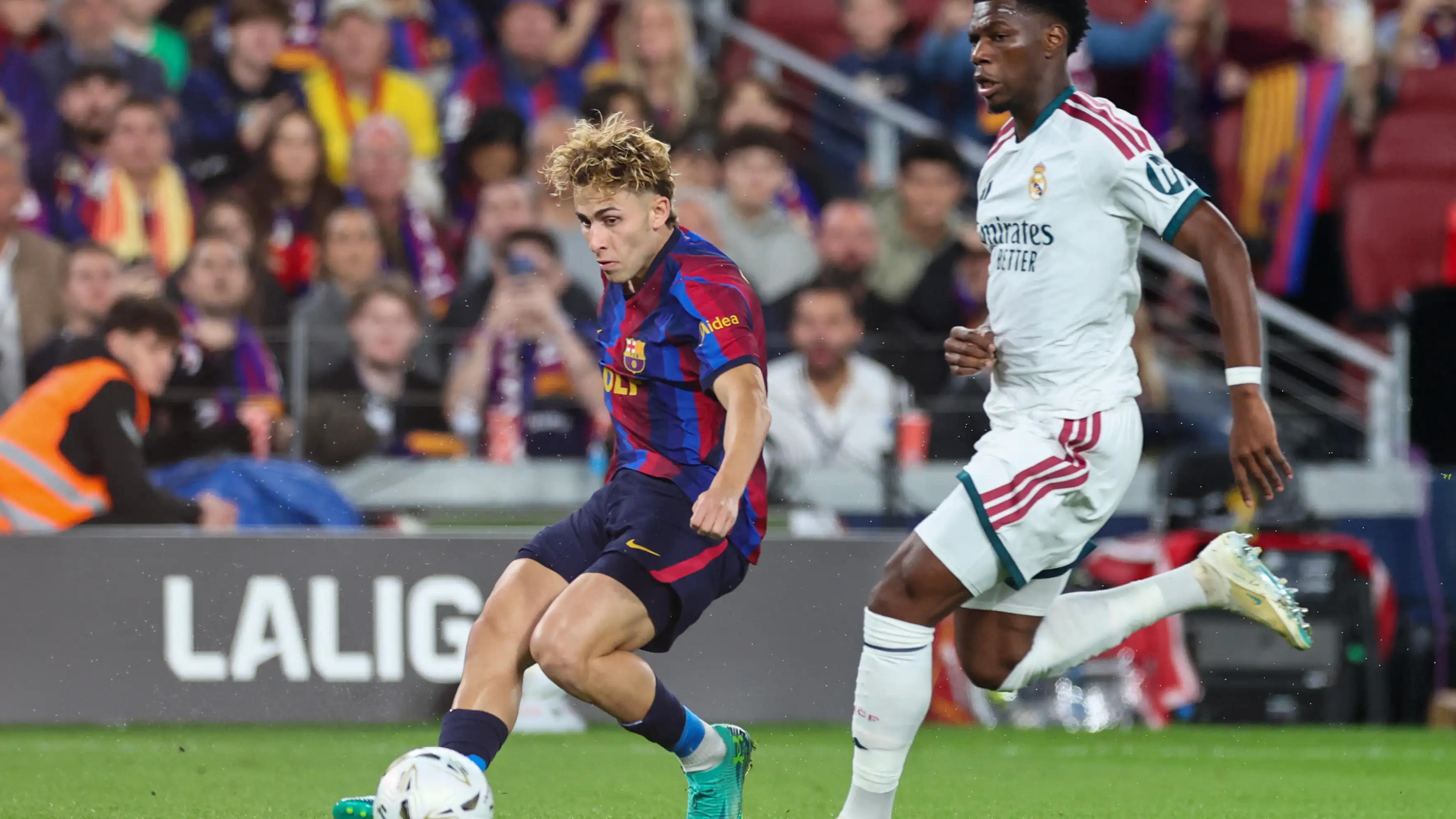 Barcelona Tanggapi Upaya Manchester United untuk Merekrut Fermin