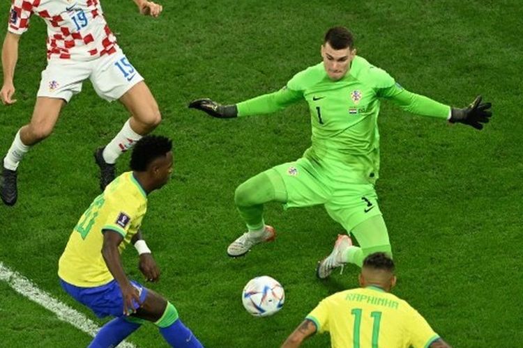 Barcelona Siapkan Livakovic untuk Jadi Pelapis Joan Garcia