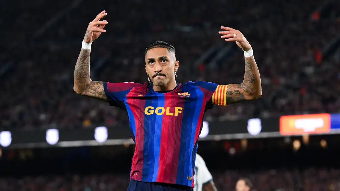 Hansi Flick ungkap alasan bintang Barcelona Raphinha meminta diganti saat kalah dari Real Madrid di El Clasico