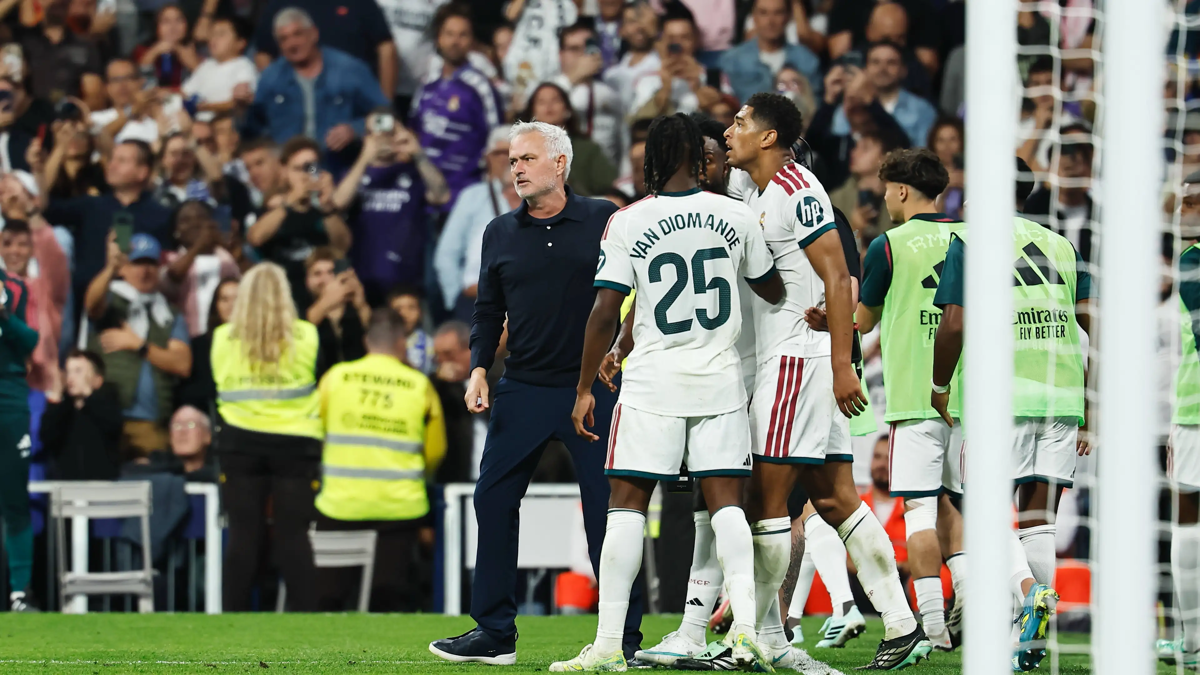 "Yang terjadi sungguh mengejutkan": Mourinho meledakkan suasana dan para bintang di ambang kemarahan!