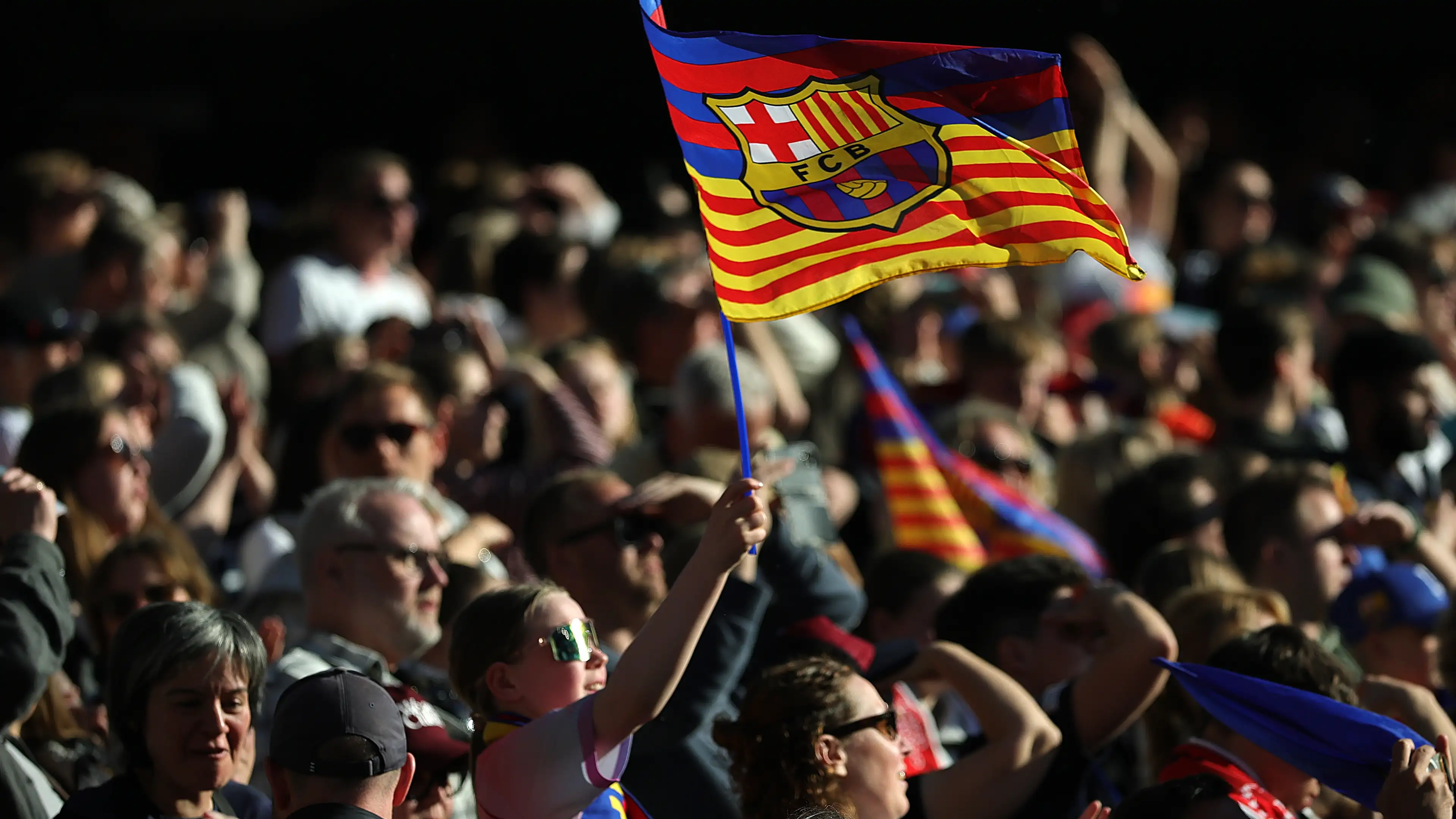 Kematian menyelimuti duka legenda Barcelona