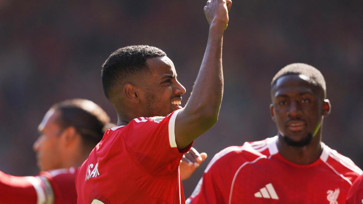 2 Penyerang Liverpool Absen Lawan Manchester City?