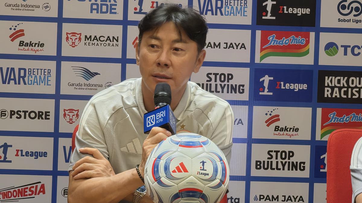 Sikap Shin Tae-yong Soal Sanksi Persija Jakarta dan The Jakmania