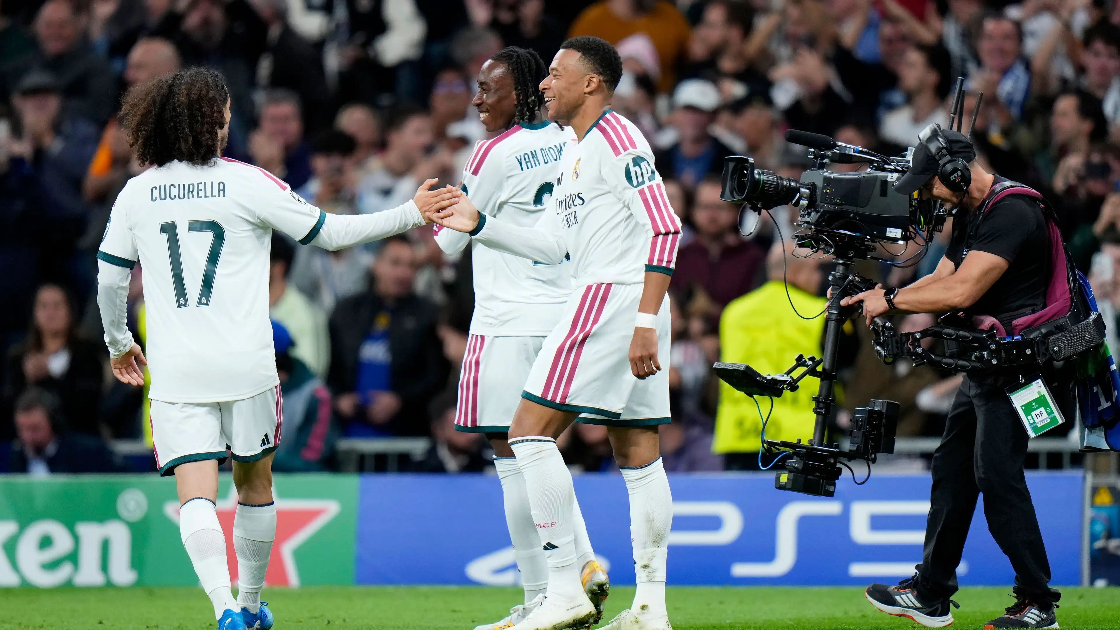 "Luka masa lalu yang belum sembuh": Rahasia di balik sorakan cemoohan terhadap Cucurella di "Bernabeu"