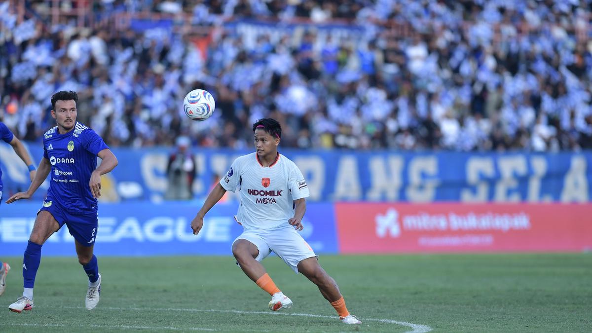 Persita Tangerang Ditahan PSIM, Carlos Pena Soroti Tekanan 20 Menit Terakhir