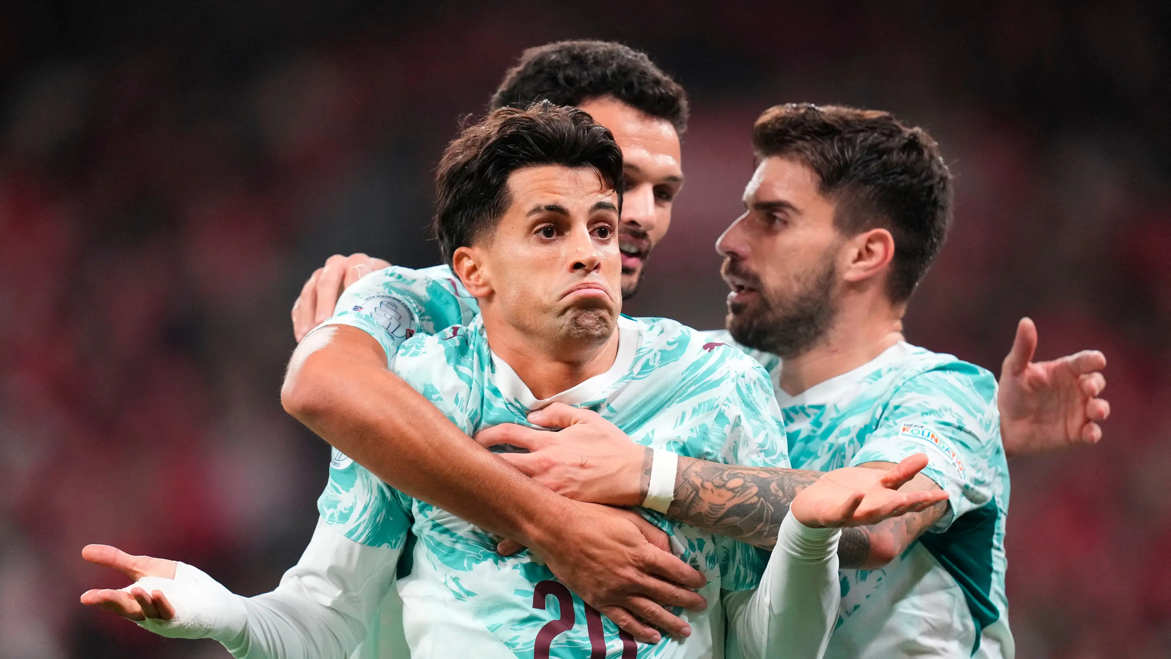 Portugal yang produktif tidak membutuhkan Cristiano Ronaldo untuk mengalahkan Denmark; Norwegia secara mengejutkan tumbang