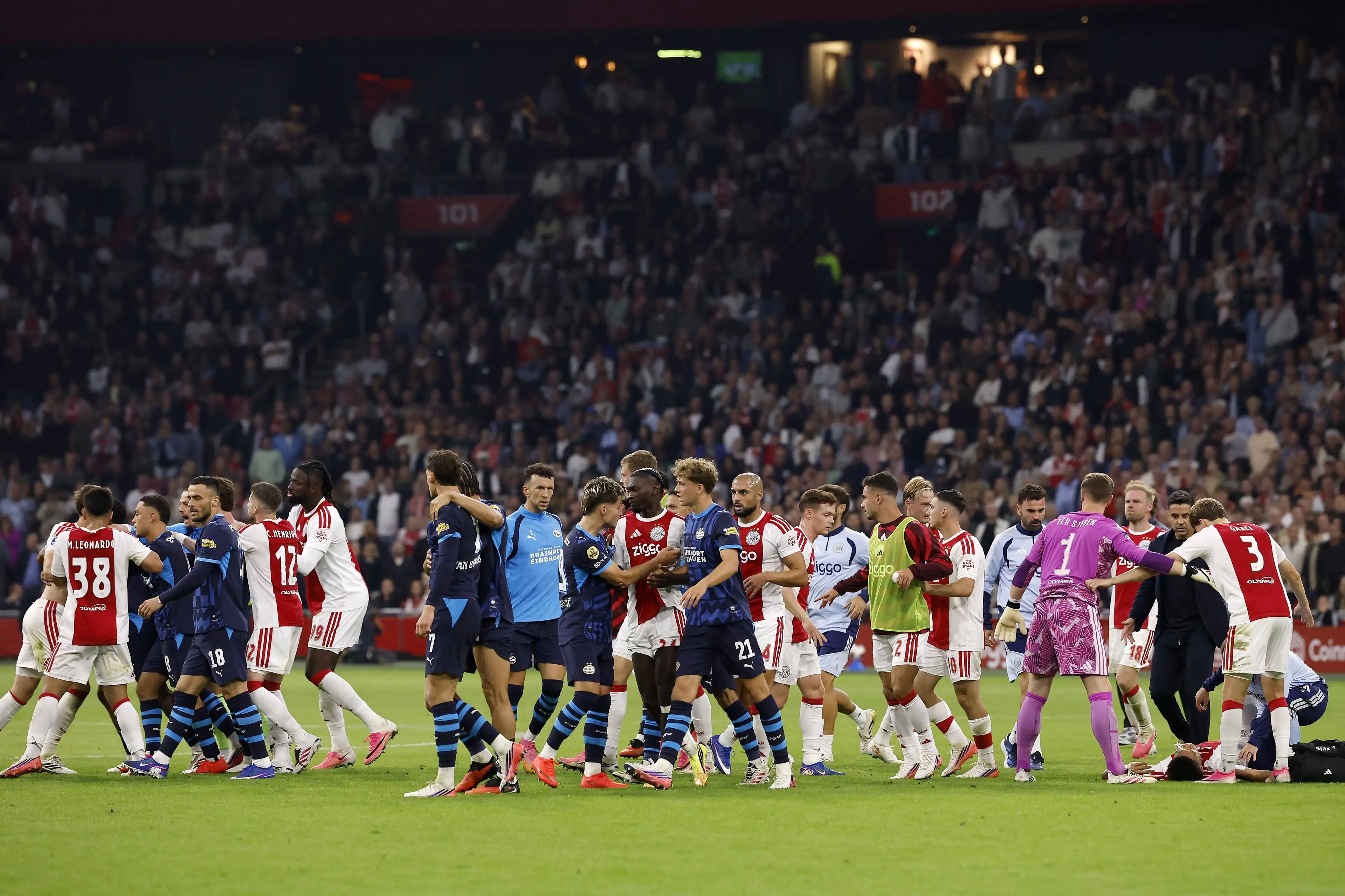 ‘Tokoh utama dalam Ajax - PSV hampir mengakhiri kariernya’