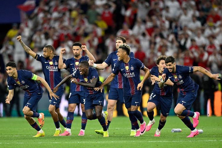 Ferran Torres Dinanti Persaingan Ketat di Lini Serang PSG