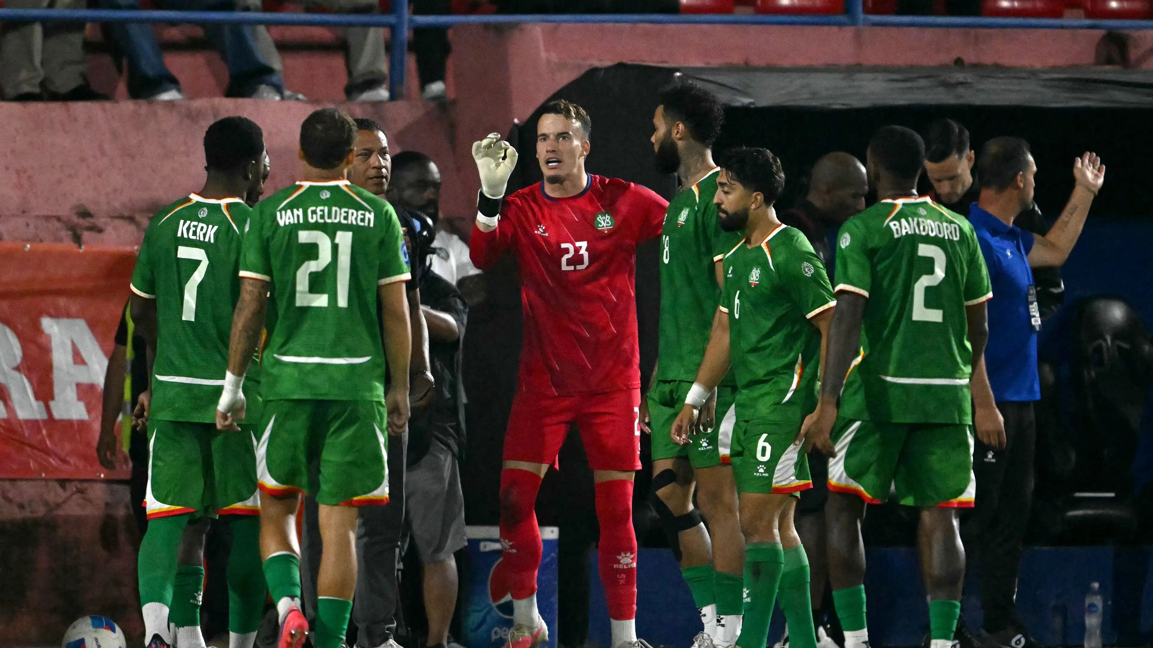 Infantino melontarkan penilaian keras soal peristiwa yang membuat Vaessen benar-benar lepas kendali