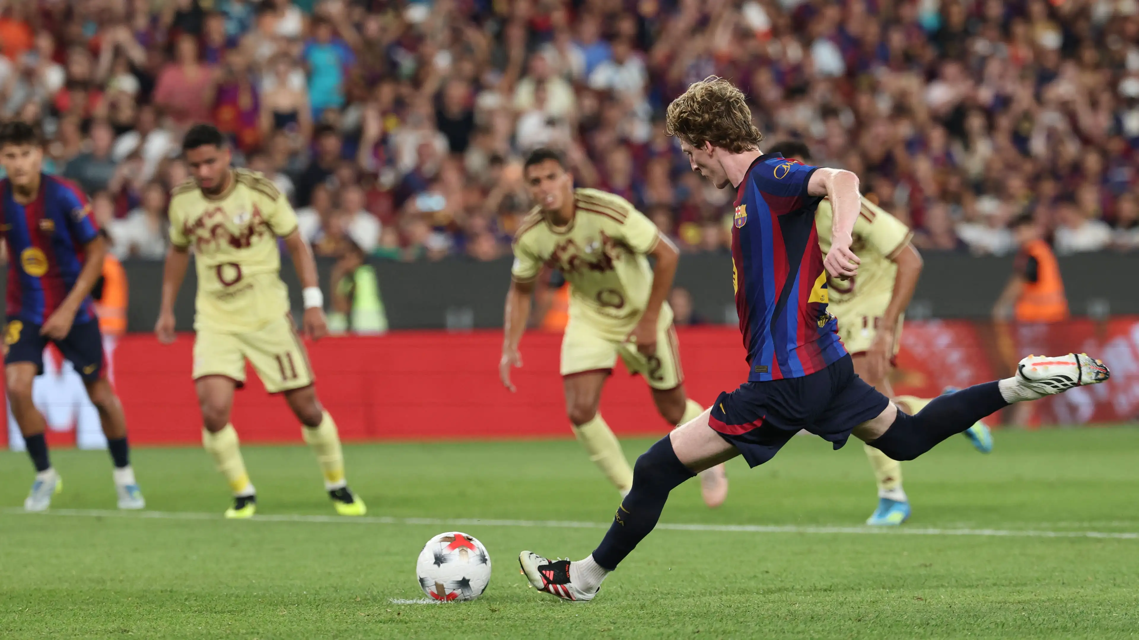 Video: El Shenawy Menepis Penalti Barcelona