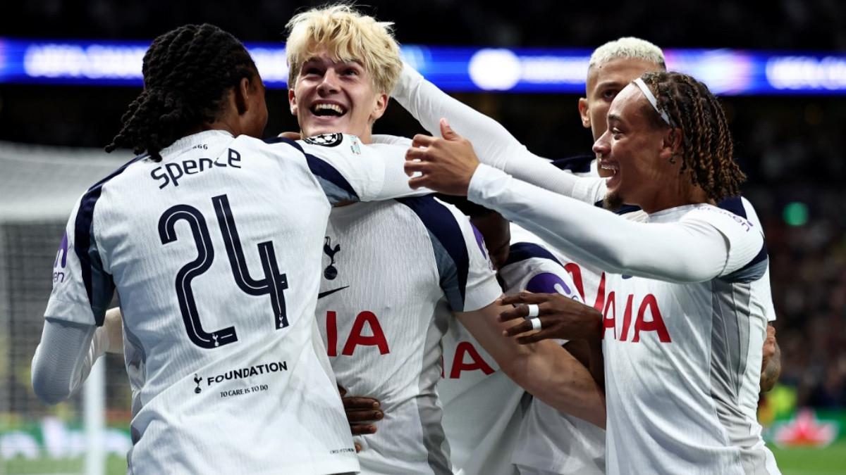 Barcelona Kejar Lagi Bintang Muda Tottenham Ini