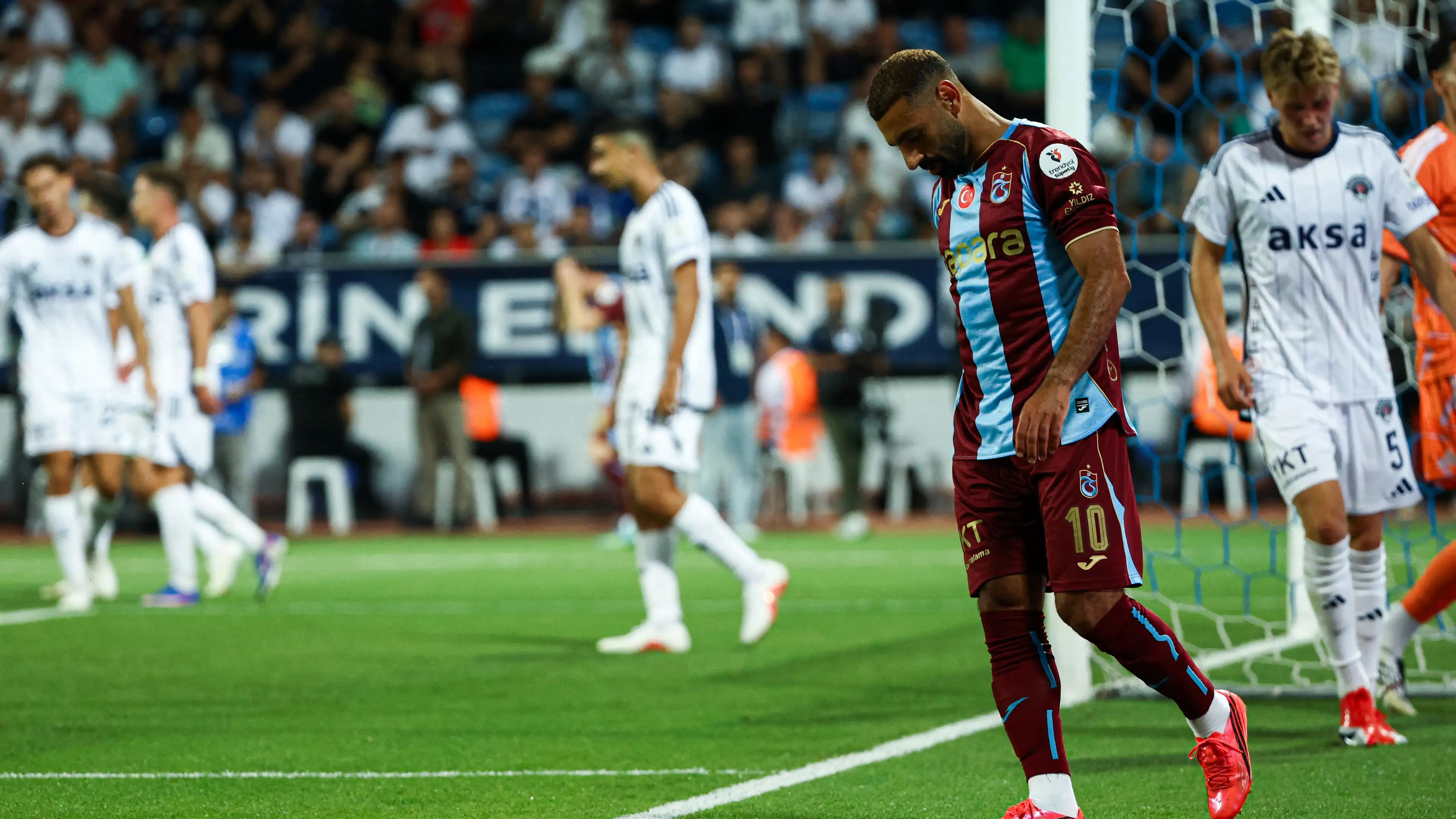 Meski tersendat di awal, pernyataan mengejutkan pelatih Trabzon soal pengaruh Salah
