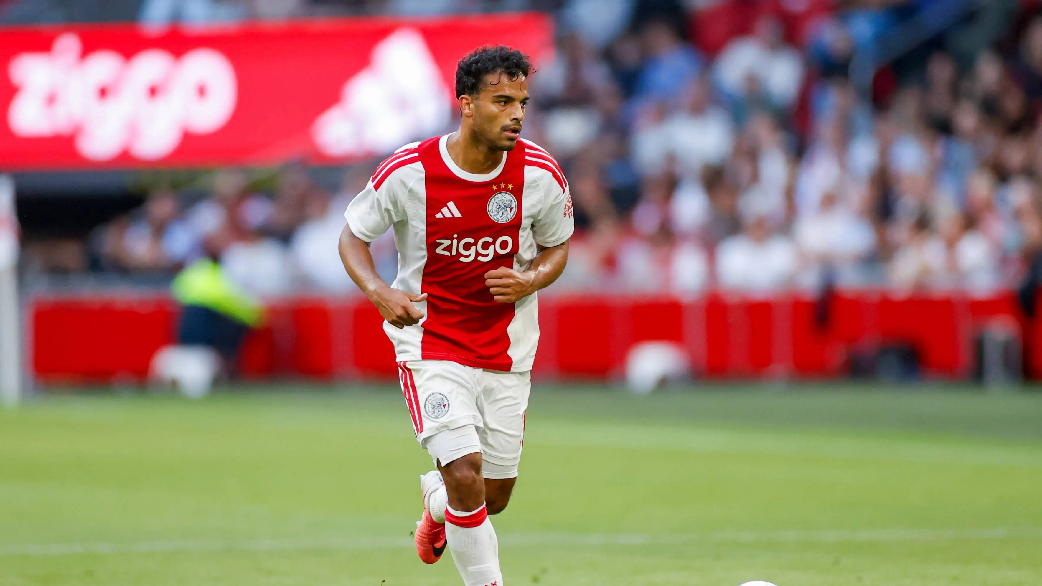 Owen Wijndal langsung hengkang dari Ajax
