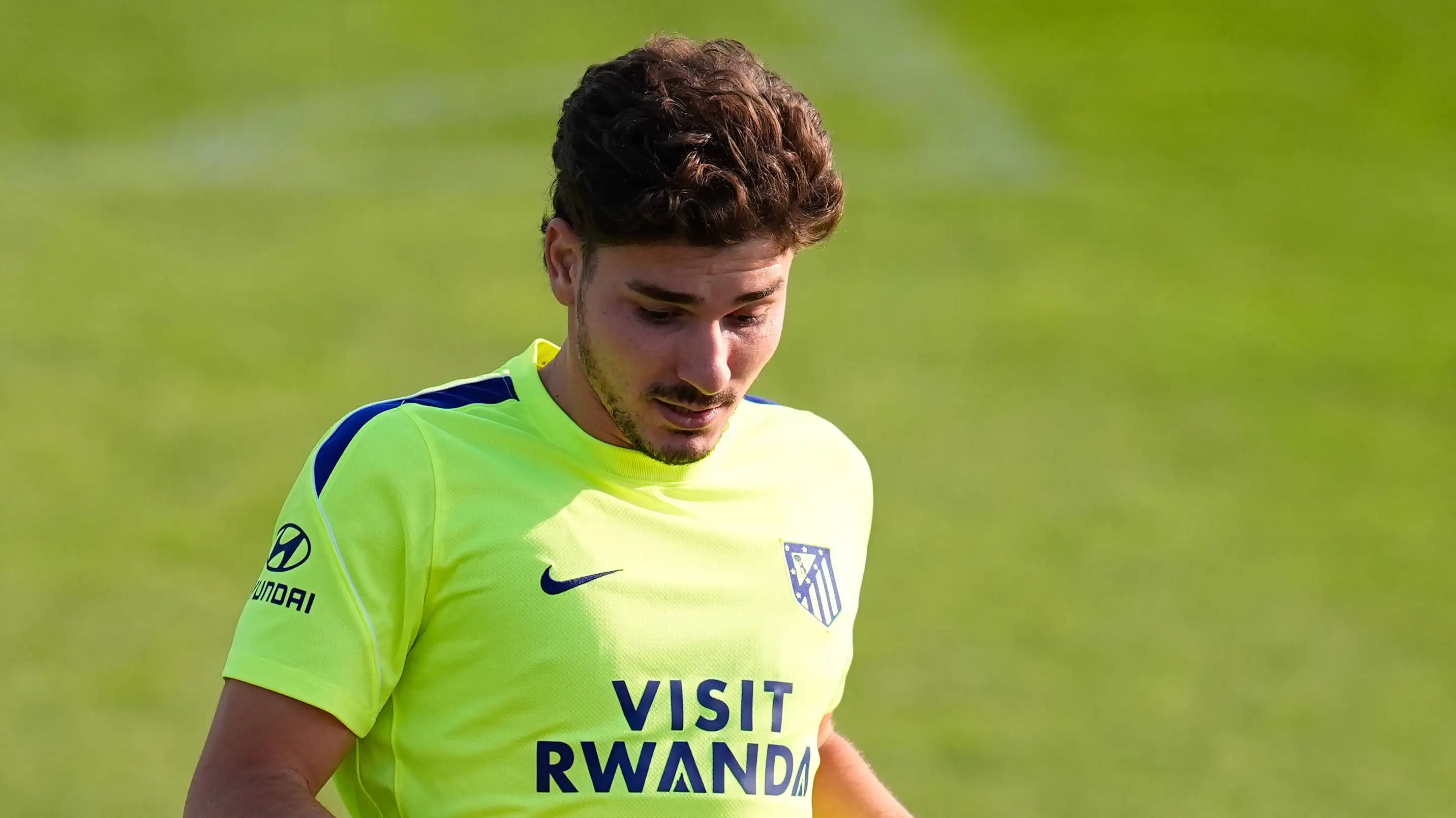 Dari Premier League: Barcelona bergerak dalam hitungan jam untuk merekrut pengganti Alvarez