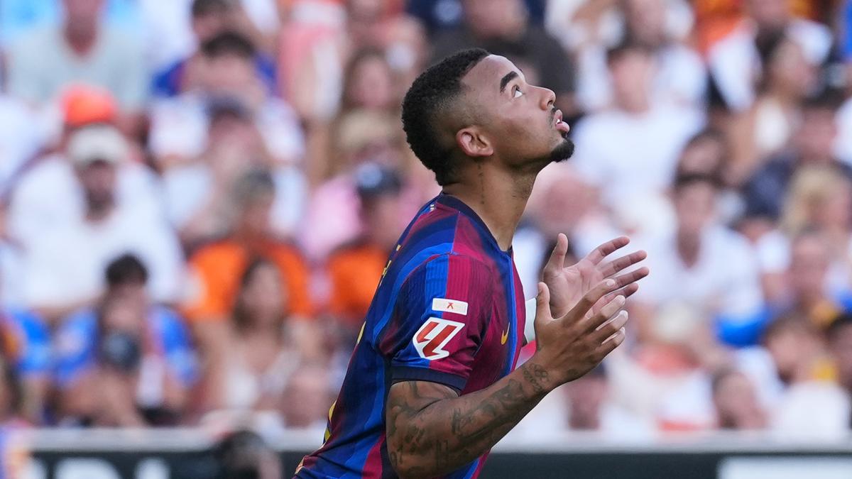 Gabriel Jesus Bertekad Rebut Posisi Starter dari Raphinha di Lini Serang Barcelona