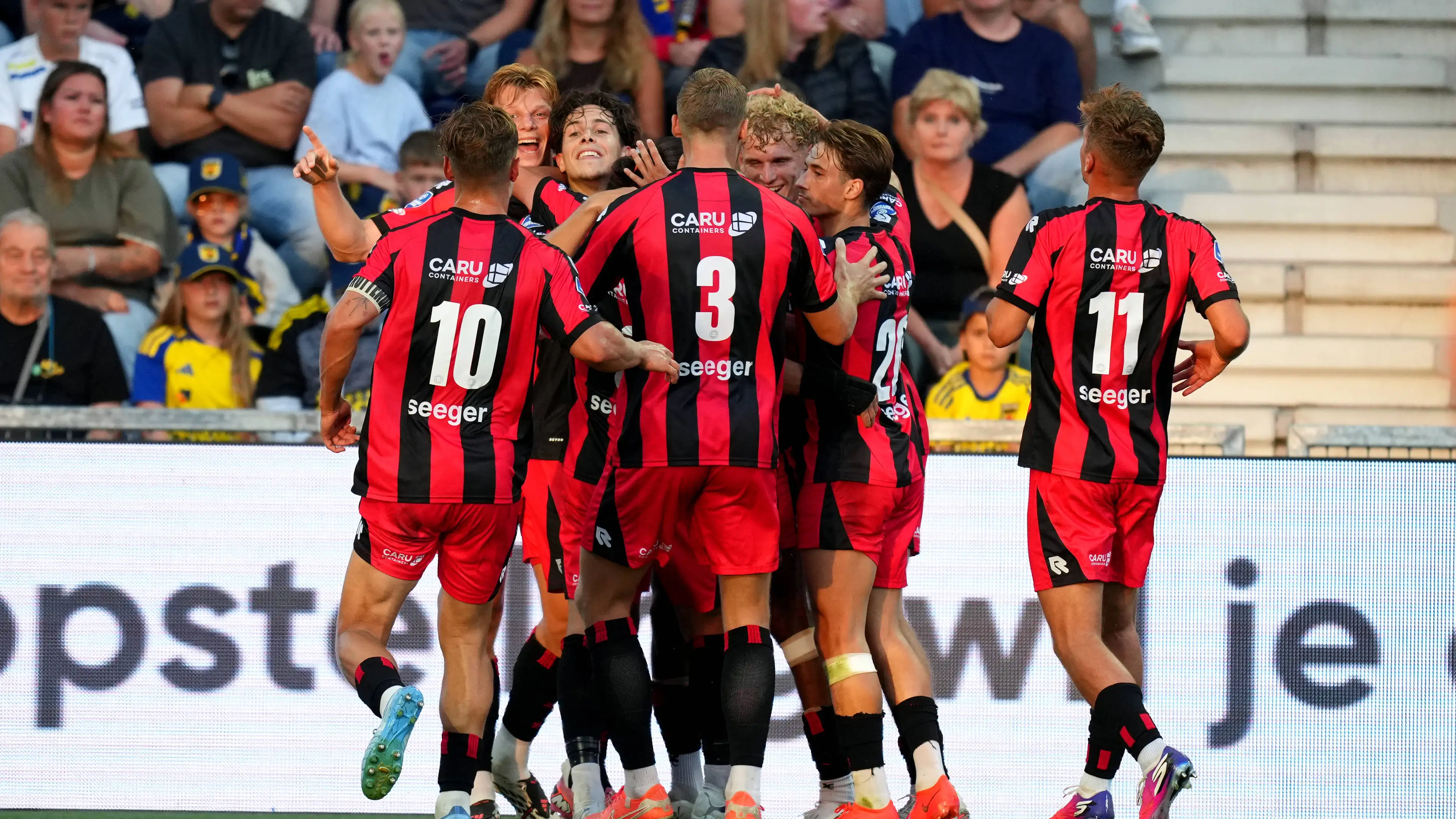 Excelsior mempermalukan tim promosi Cambuur pada laga pembuka Eredivisie