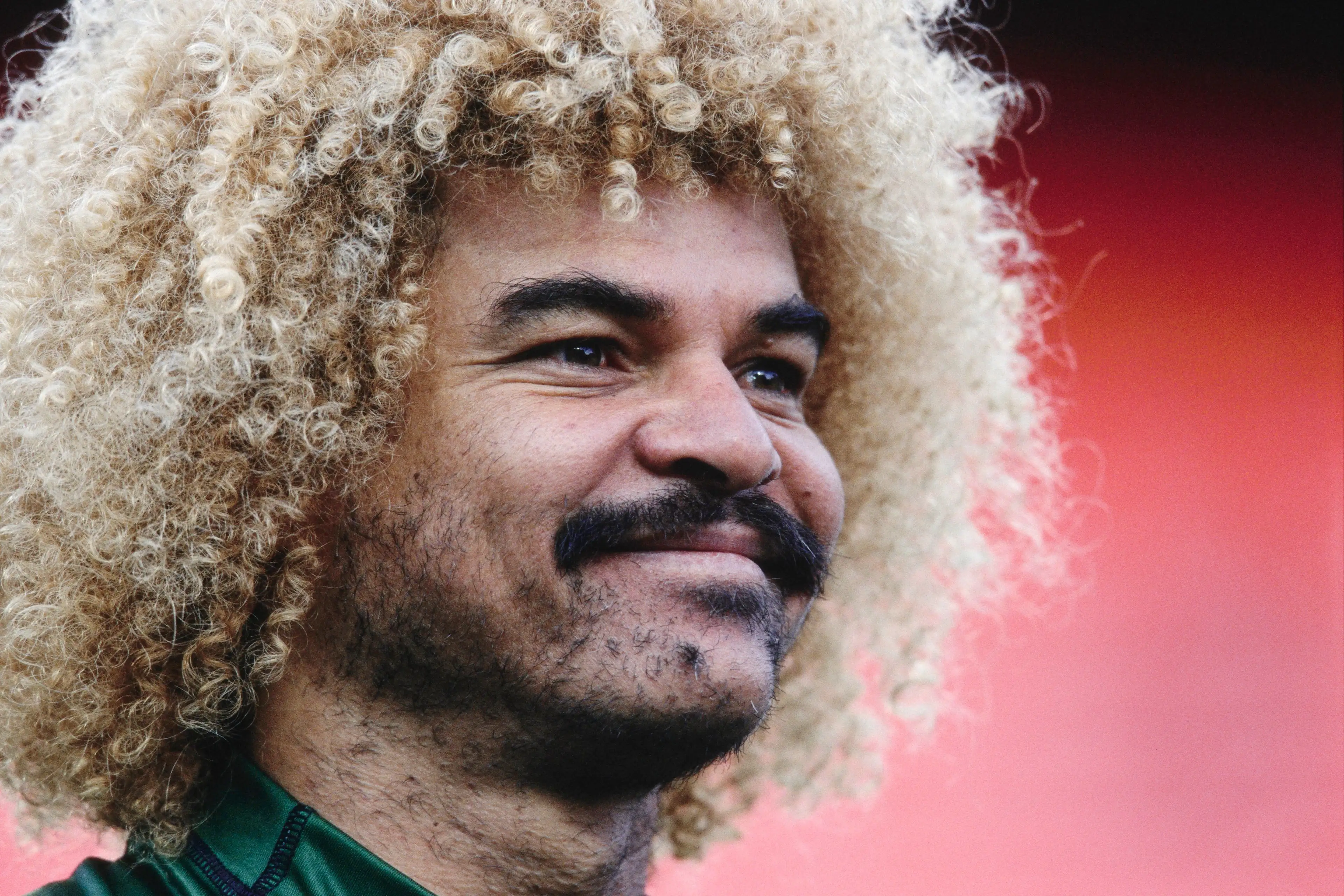 Valderrama mencukur rambutnya hingga plontos, tetapi itu untuk iklan: "Kalian percaya, ya?" VIDEO