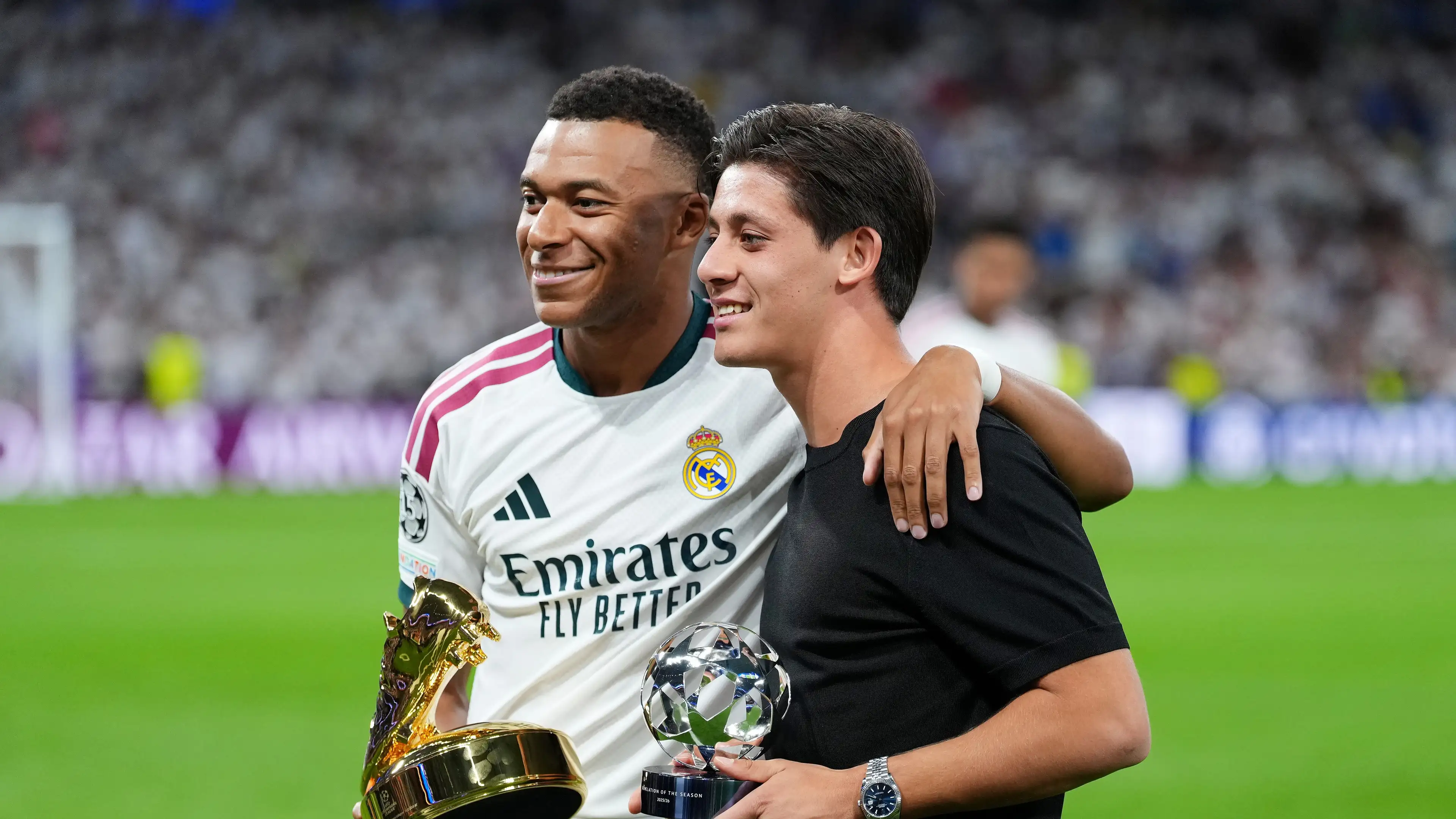 UEFA menghormati Mbappe dan Guler sebelum laga Inter Milan, apa alasannya?