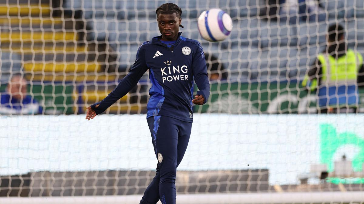 Manchester City Sekolahkan Jeremy Monga