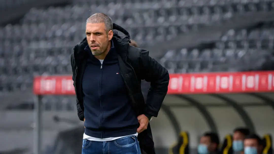 Burnley menunjuk Fabio Celestini, mantan pelatih CSKA Moskow dan Basel, sebagai pelatih kepala baru empat hari setelah memecat Nicky Hayen