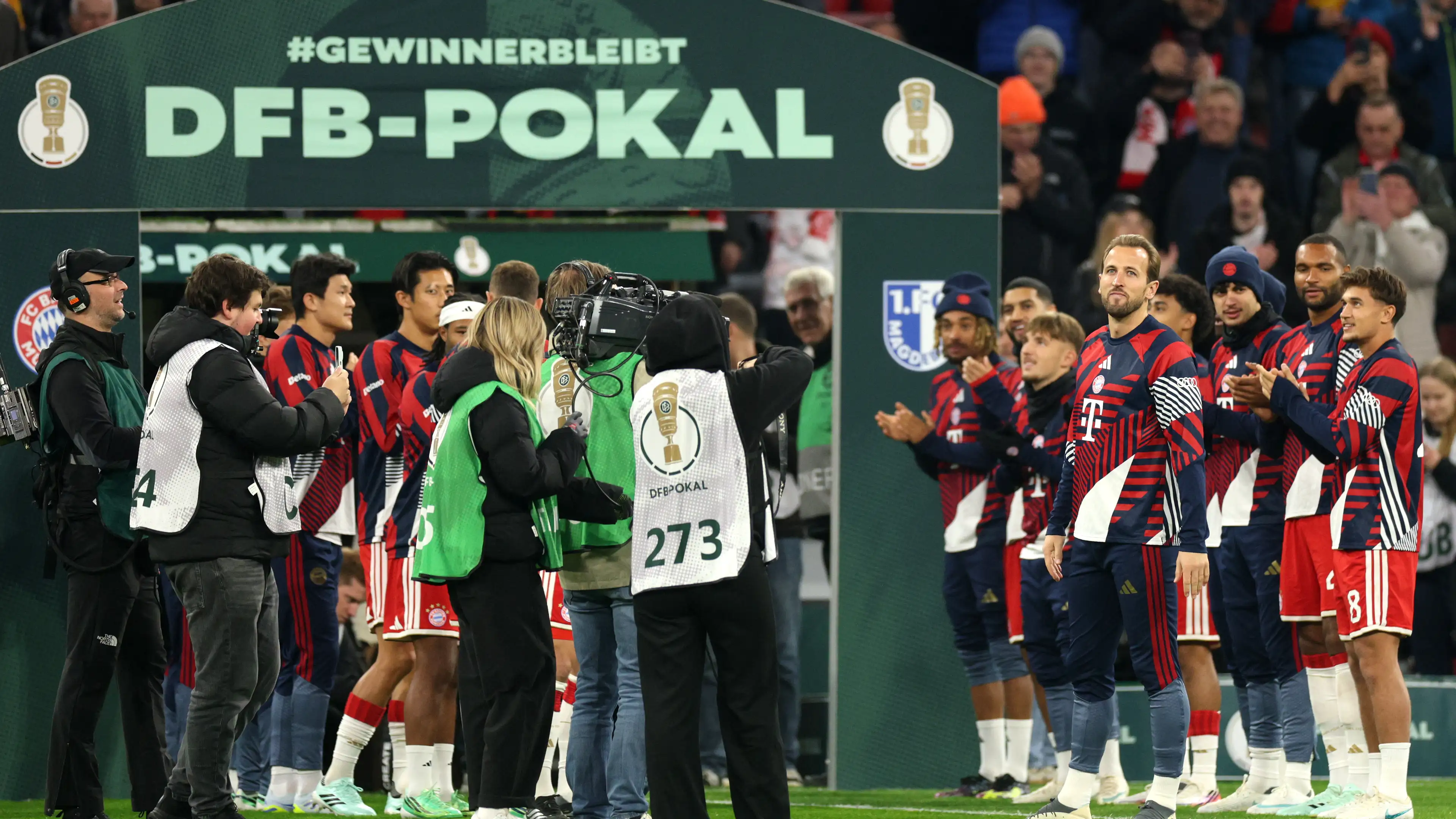 Video: Bayern Munich beri penghormatan istimewa untuk Harry Kane