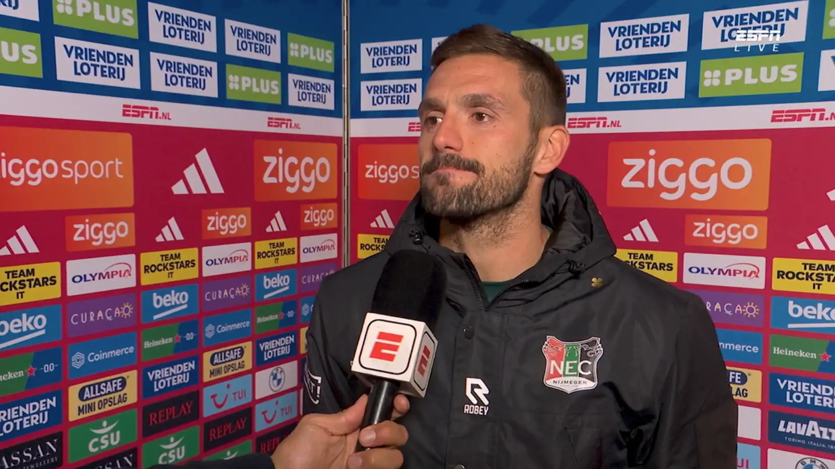Dusan Tadic emosional melontarkan kritik keras setelah Ajax vs NEC: "Ini sangat menyedihkan"