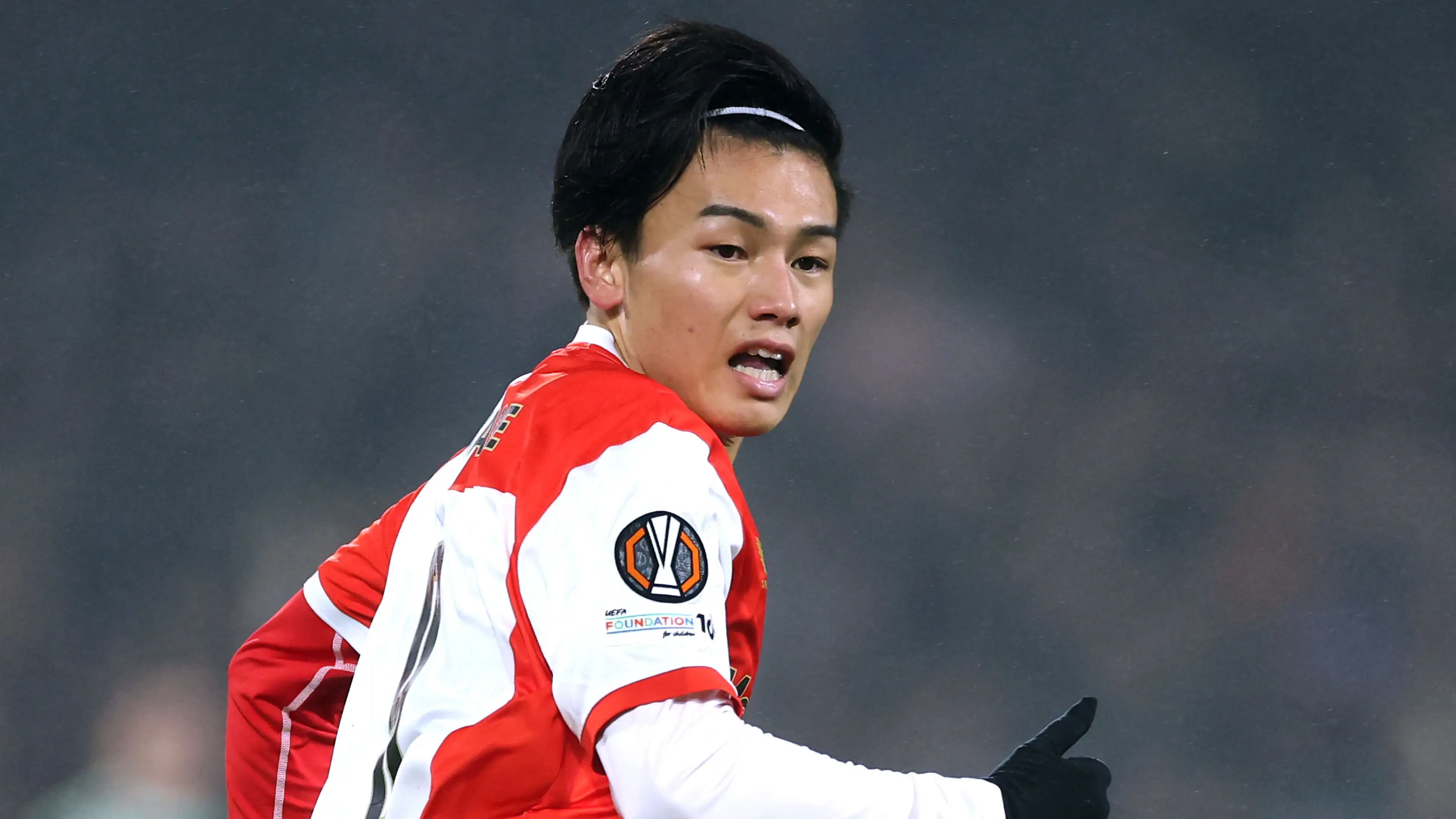 "Minat akhirnya mulai muncul: Ayase Ueda bisa pindah ke Premier League"