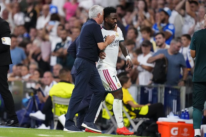Mourinho Selamatkan Vinicius dari Cemooh Suporter Real Madrid