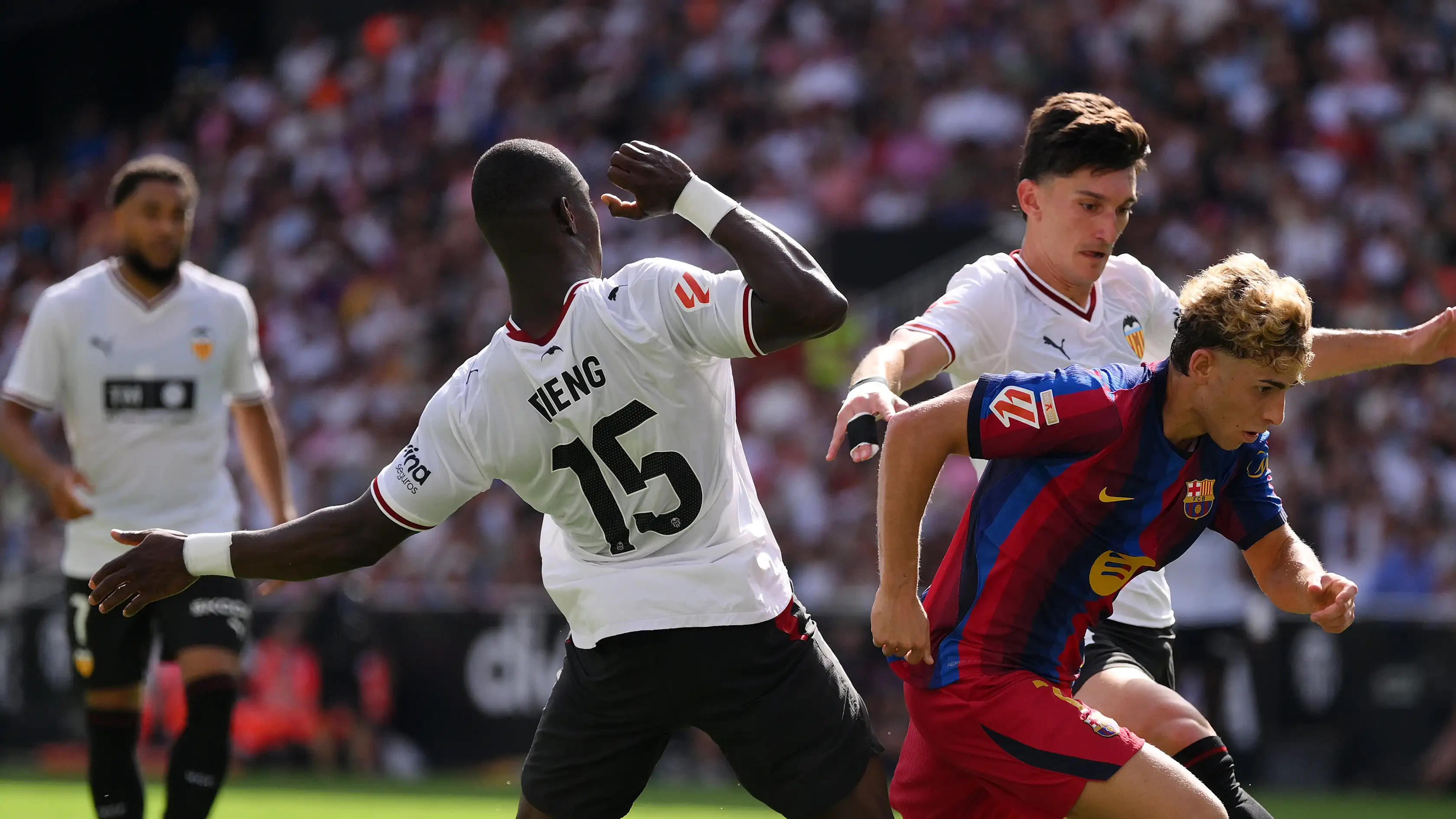 Tanpa klub saat ini: Mantan pelatih Barcelona jadi kandidat untuk melatih Valencia