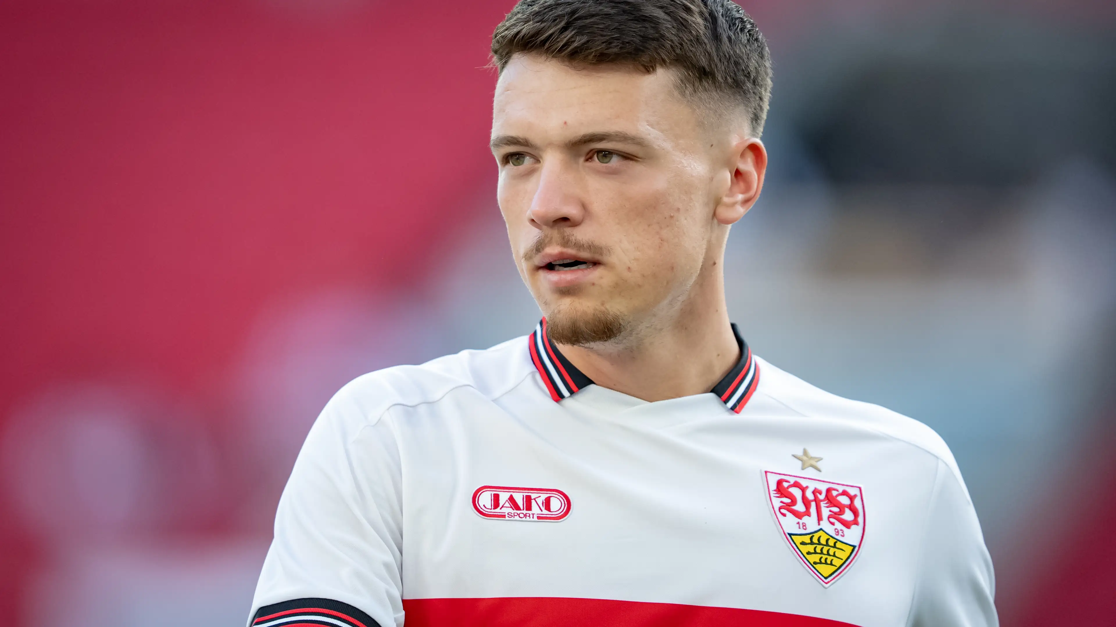 "Satu, dua perbedaan pendapat": Bintang VfB Stuttgart umumkan perpisahan dengan agen dan ungkap percakapan dengan Jürgen Klopp