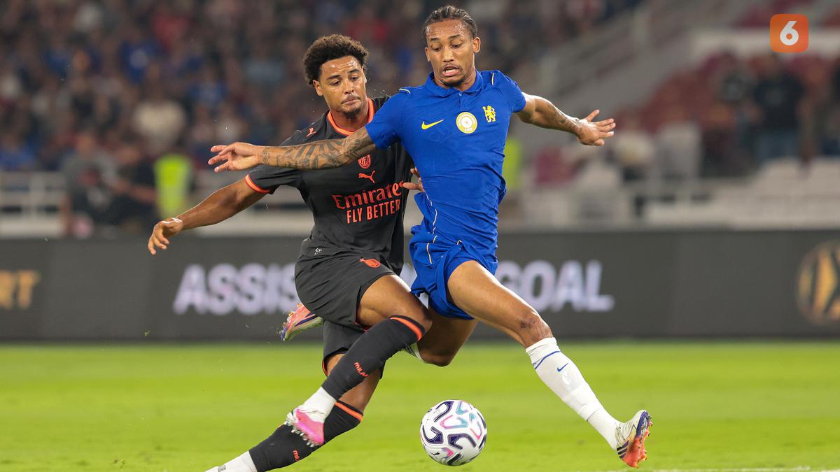Balada Striker Nomor 9 Milik Chelsea: Bomber Belanda Terbaik
