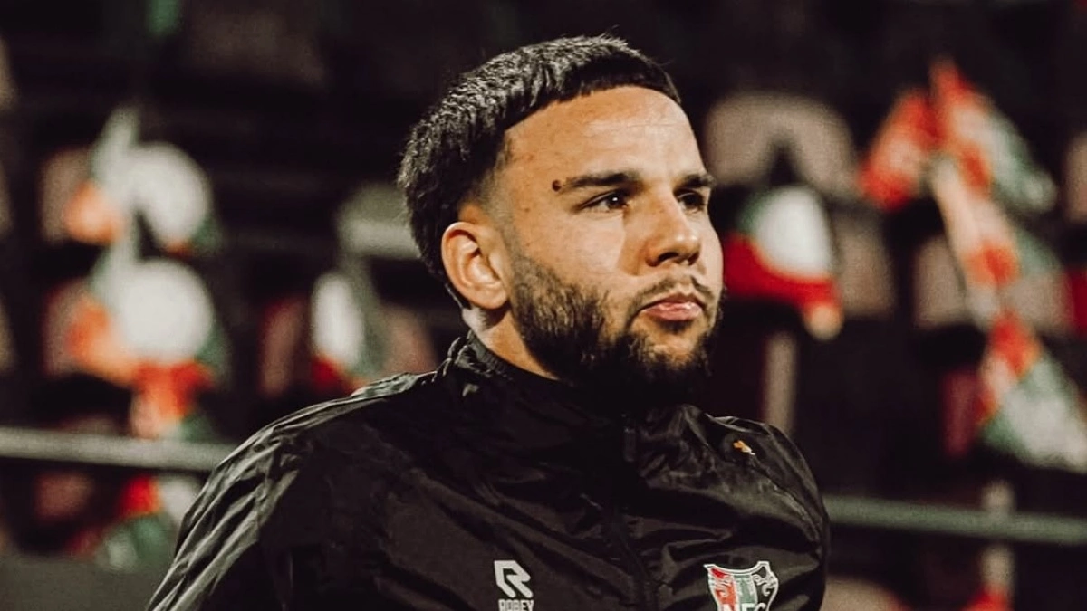 Mitchel Bakker Resmi Debut Bersama Eks Klub Calvin Verdonk, Usung Target Tinggi