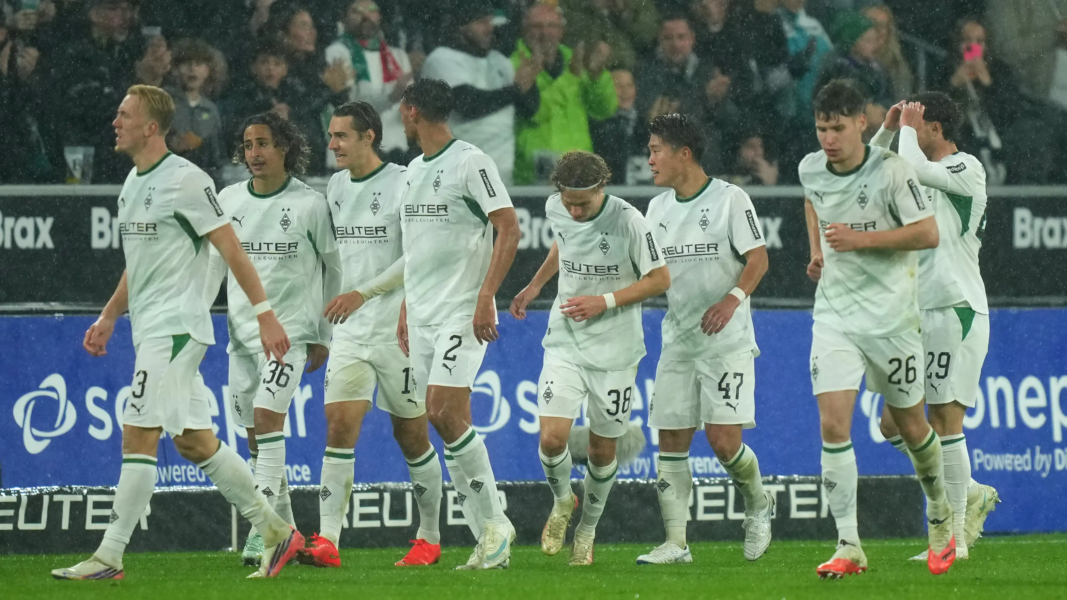"Poros perebutan Maroko-Jerman": Bayern Munich bersaing dengan 3 klub demi "fenomena baru Bundesliga"