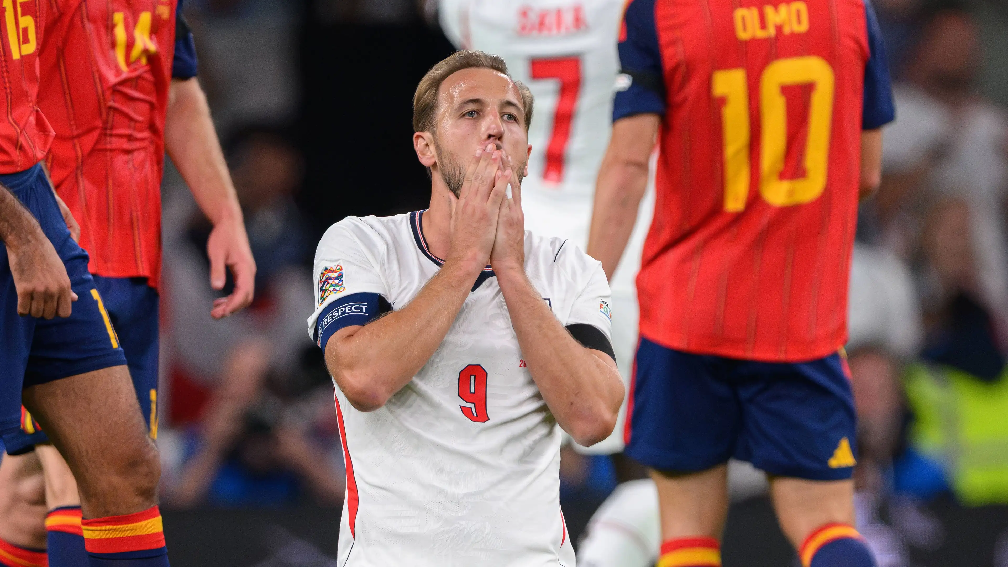 Kane jadi pecundang utama dalam laga spektakuler antara Inggris dan Spanyol
