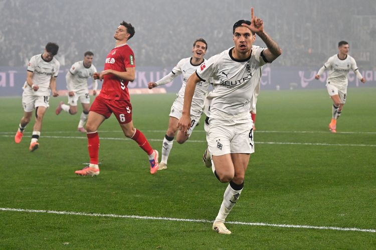 Kevin Diks Sambut Bek Timnas Jepang di Gladbach Usai Elvedi Pindah ke Premier League